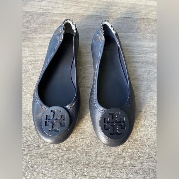 Tory Burch Shoes - BRAND NEW Tory Burch Minnie Travel Ballet Flats